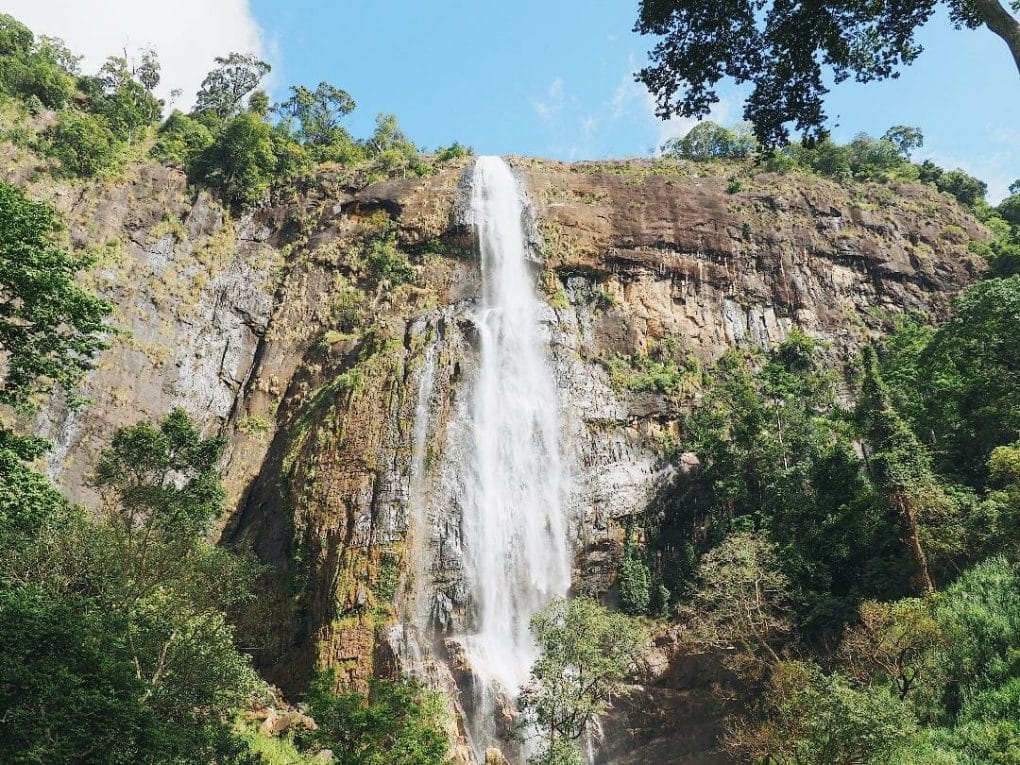 diyaluma waterfall