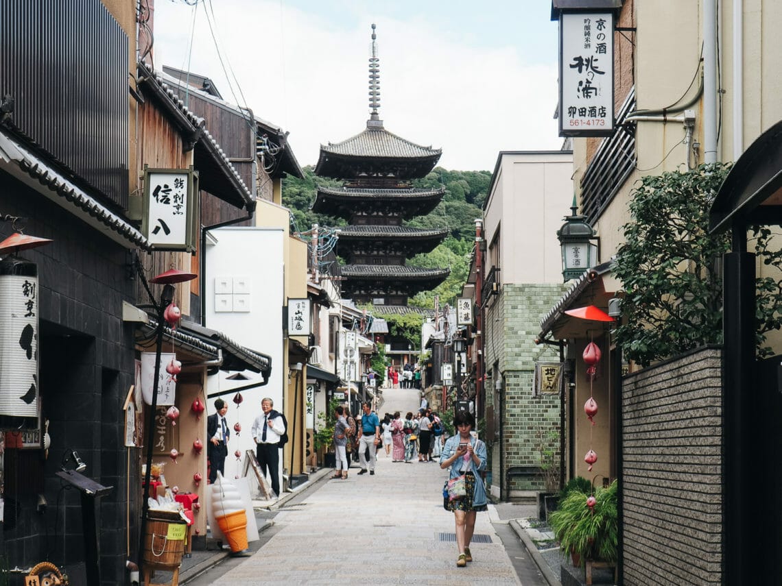 A Travel Guide To Kyoto - American and the Brit - Travel Couple