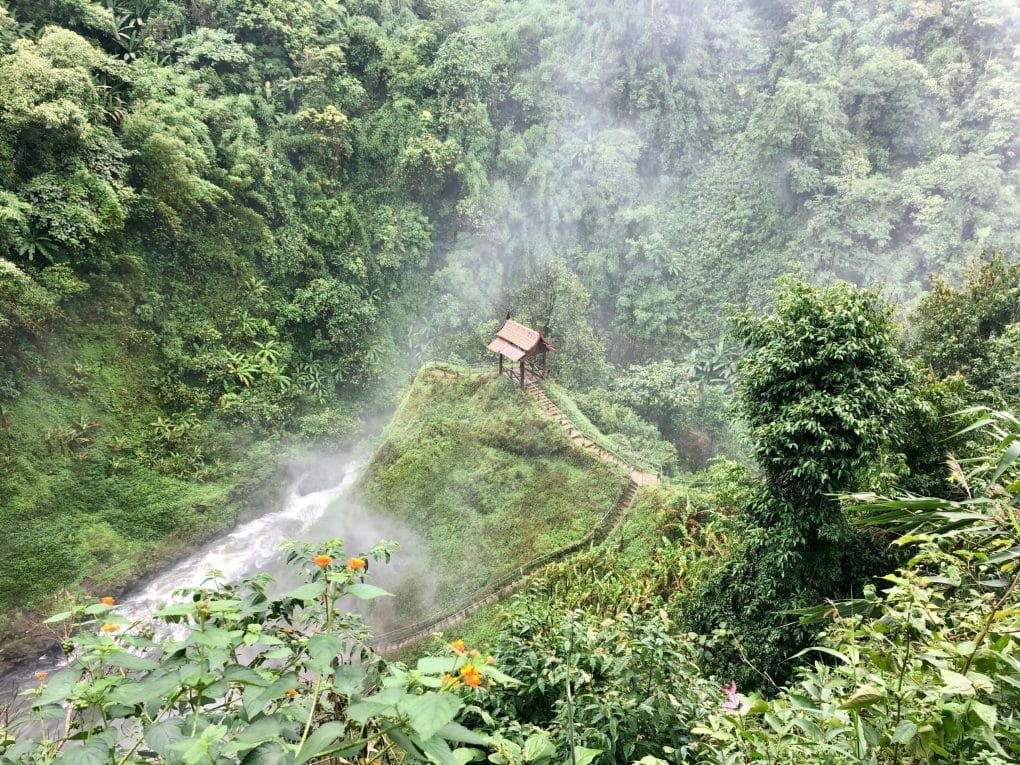 2 weeks in Laos itinerary waterfall