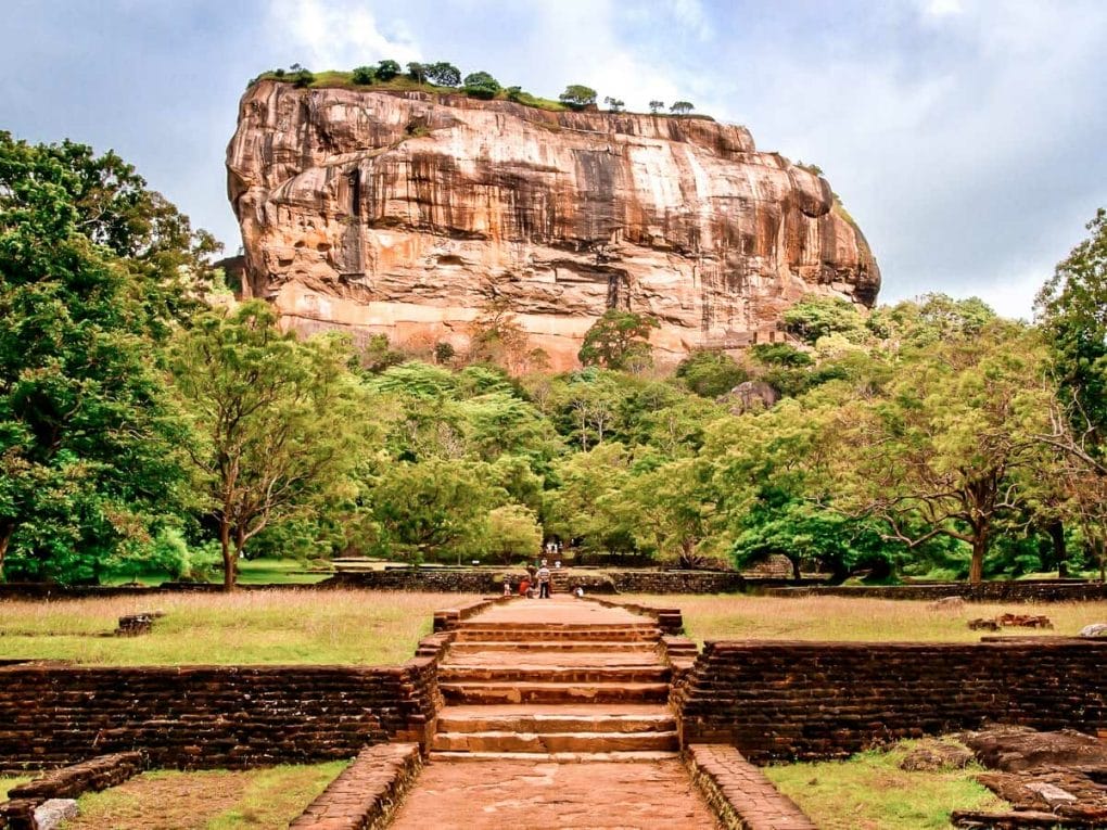 Sirigirya Rock thing to do in Sri Lanka