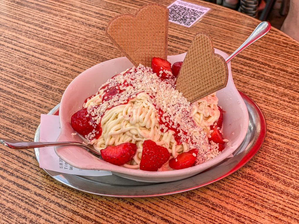 Cologne spaghetti ice cream